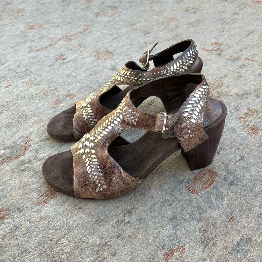 Caleen Cordero Studded Sandals Sz 9.5